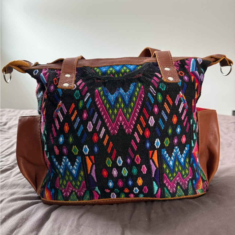 Nena & Co. Multicolor Geometric Tote with Brown Leather